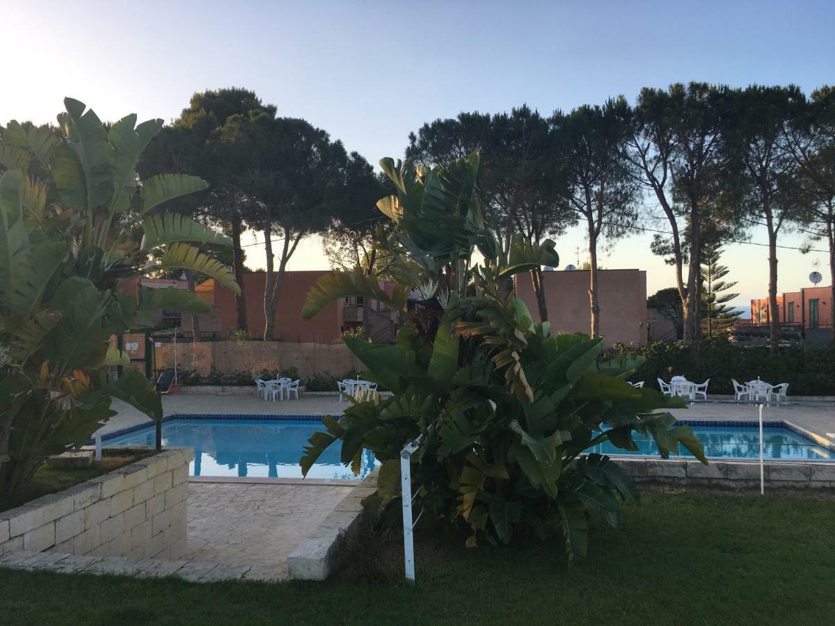 Le Ville 1 Costa Saracena Agnone Bagni Exterior photo